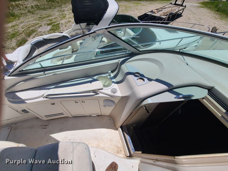 image for item GT9102 2002 Sea Ray Cruiser  boat