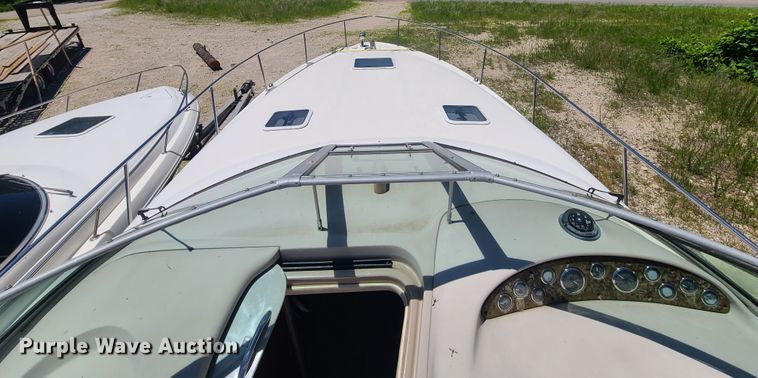 image for item GT9102 2002 Sea Ray Cruiser  boat