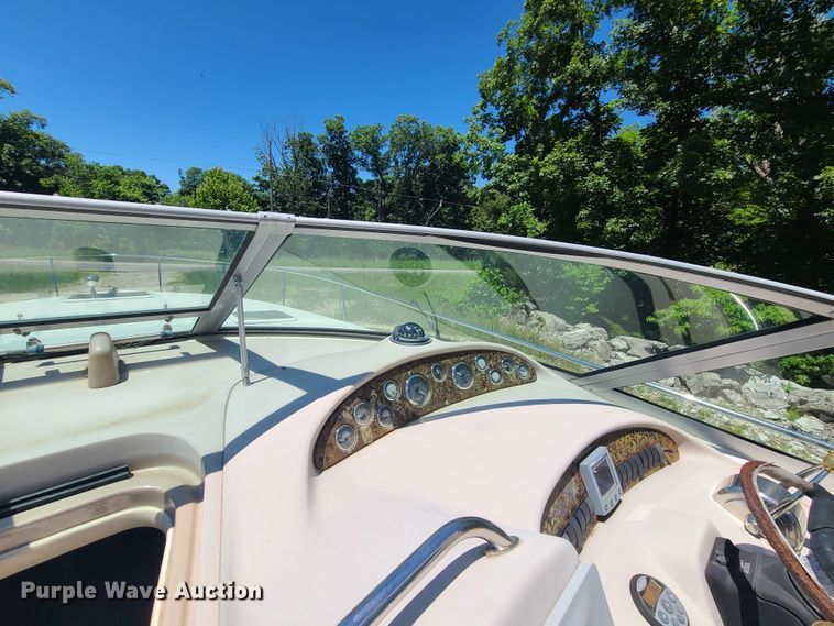 image for item GT9102 2002 Sea Ray Cruiser  boat