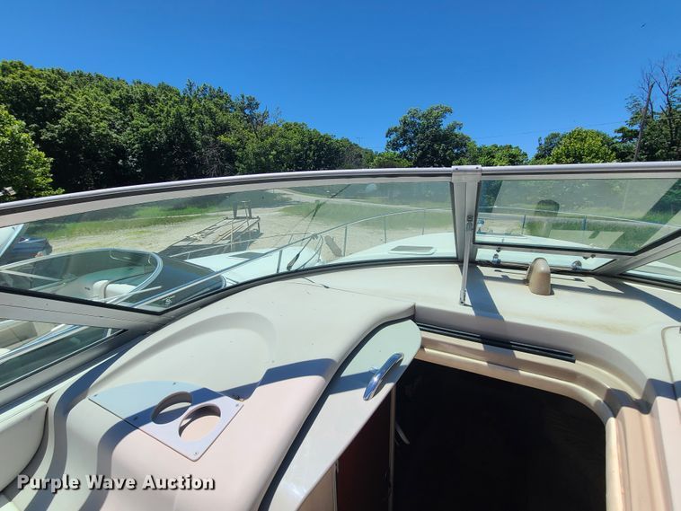 image for item GT9102 2002 Sea Ray Cruiser  boat