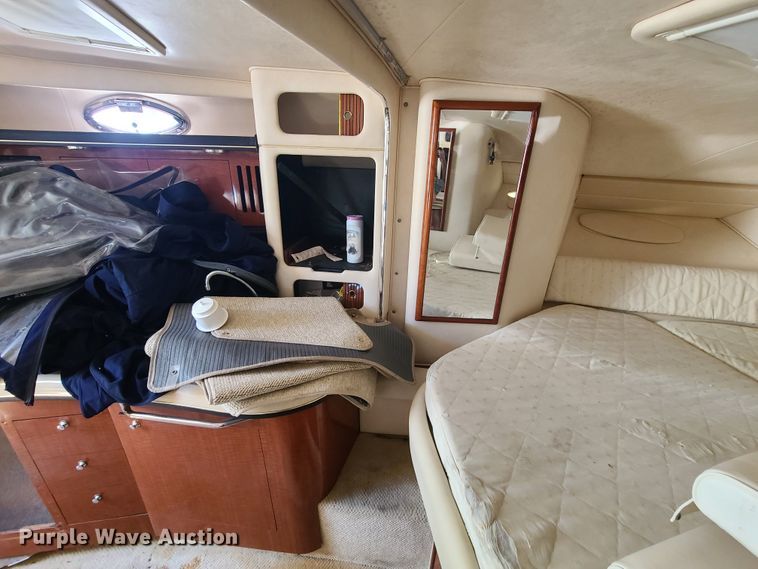 image for item GT9102 2002 Sea Ray Cruiser  boat