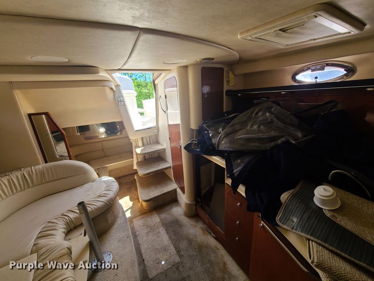 image for item GT9102 2002 Sea Ray Cruiser  boat