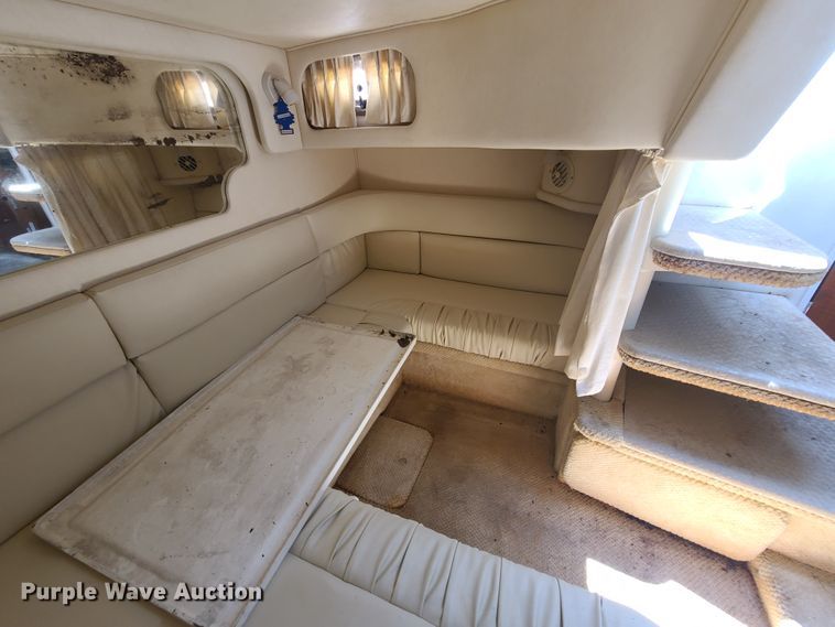 image for item GT9102 2002 Sea Ray Cruiser  boat