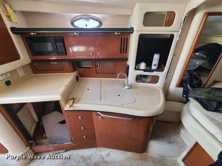 image for item GT9102 2002 Sea Ray Cruiser  boat