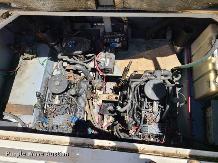 image for item GT9102 2002 Sea Ray Cruiser  boat