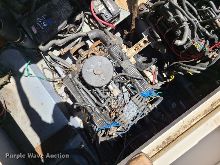 image for item GT9102 2002 Sea Ray Cruiser  boat