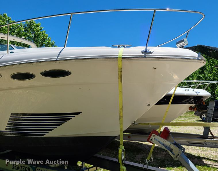 image for item GT9102 2002 Sea Ray Cruiser  boat