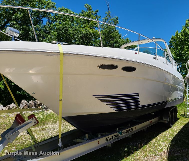 image for item GT9102 2002 Sea Ray Cruiser  boat