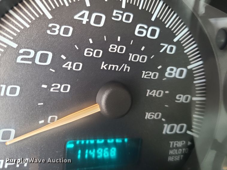 image for item GT9151 2004 GMC Savana G3500  box truck