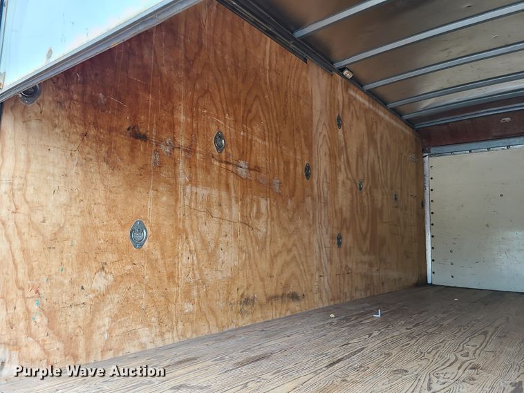 image for item GT9151 2004 GMC Savana G3500  box truck