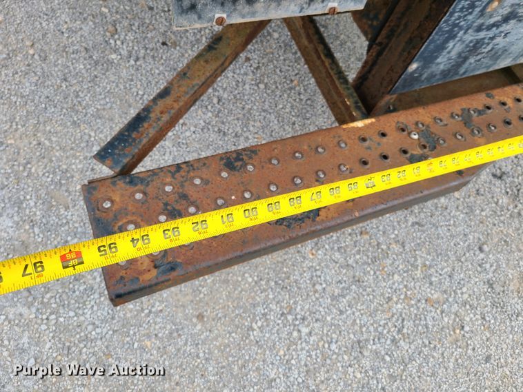 image for item GT9151 2004 GMC Savana G3500  box truck