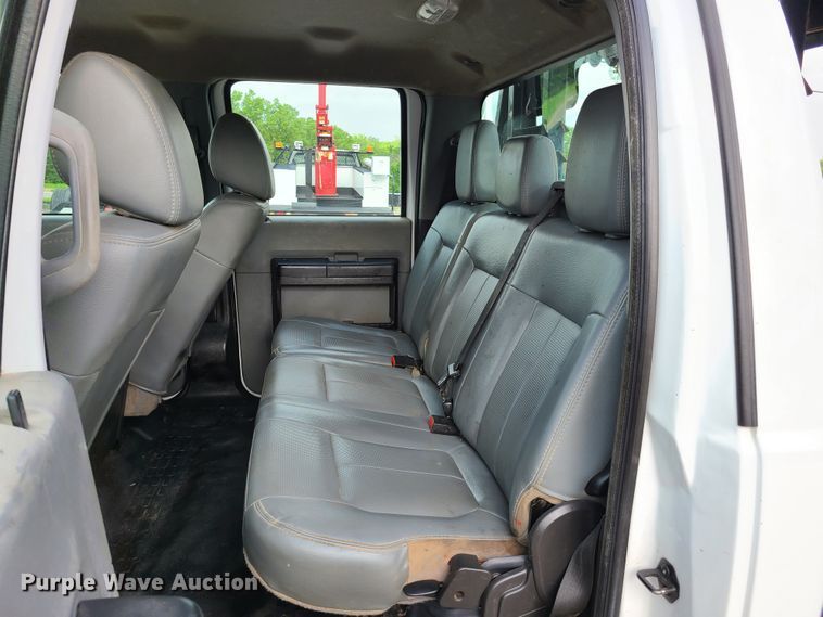 image for item GT9152 2012 Ford F550 Super Duty  flatbed truck