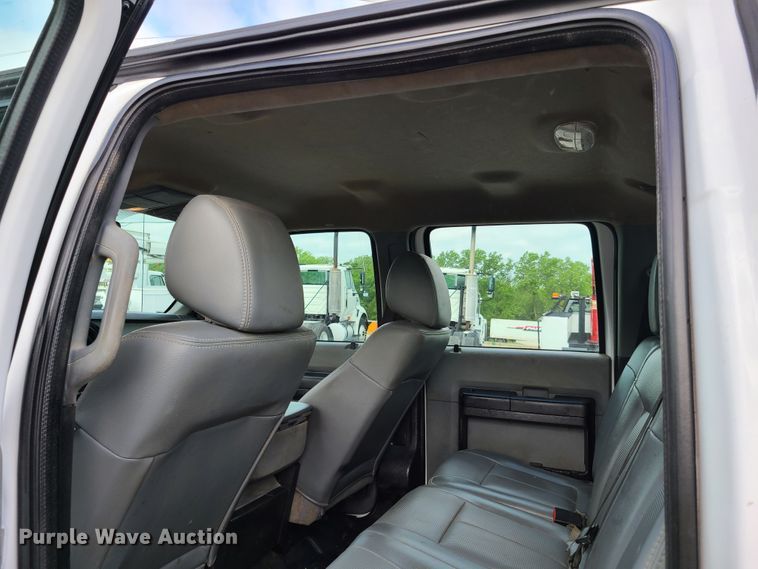 image for item GT9152 2012 Ford F550 Super Duty  flatbed truck