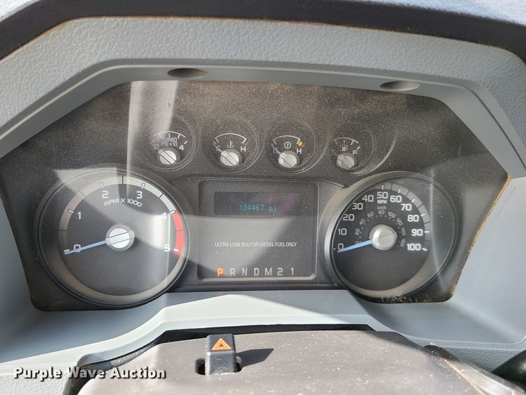 image for item GT9152 2012 Ford F550 Super Duty  flatbed truck