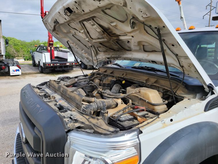 image for item GT9152 2012 Ford F550 Super Duty  flatbed truck