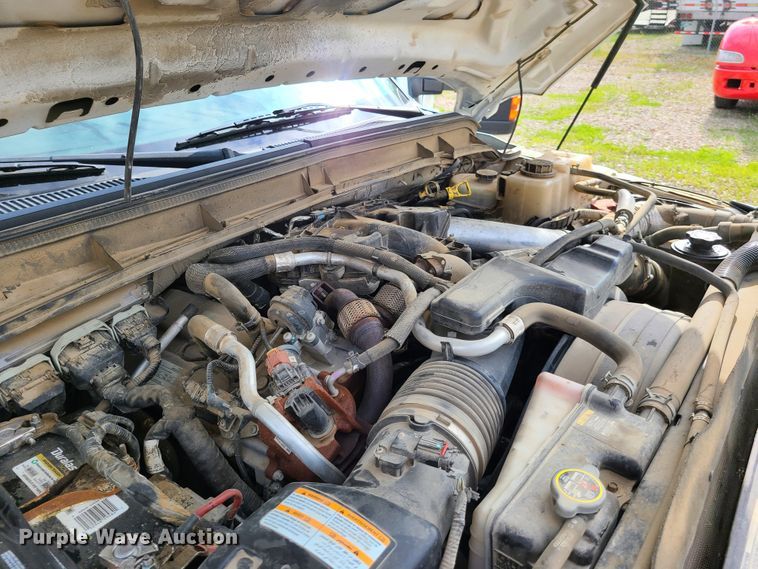 image for item GT9152 2012 Ford F550 Super Duty  flatbed truck