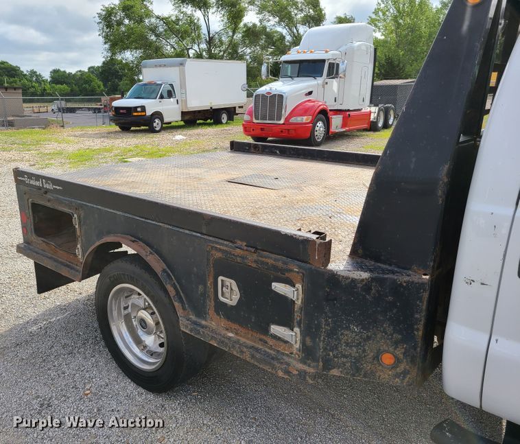 image for item GT9152 2012 Ford F550 Super Duty  flatbed truck
