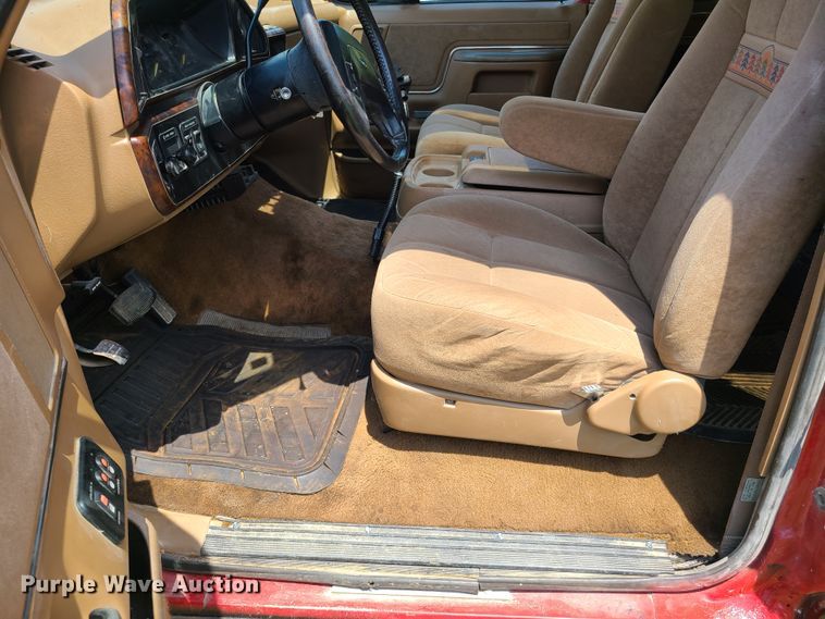 image for item GT9177 1991 Ford Bronco  SUV