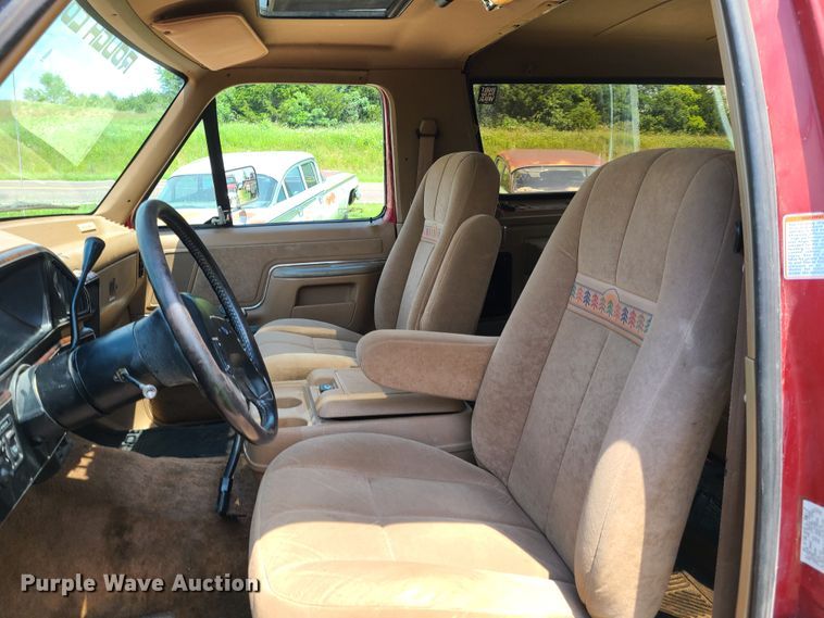 image for item GT9177 1991 Ford Bronco  SUV