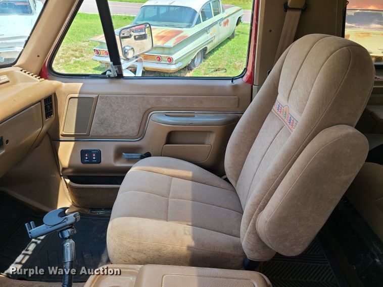 image for item GT9177 1991 Ford Bronco  SUV