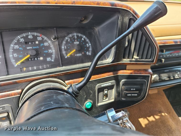 image for item GT9177 1991 Ford Bronco  SUV