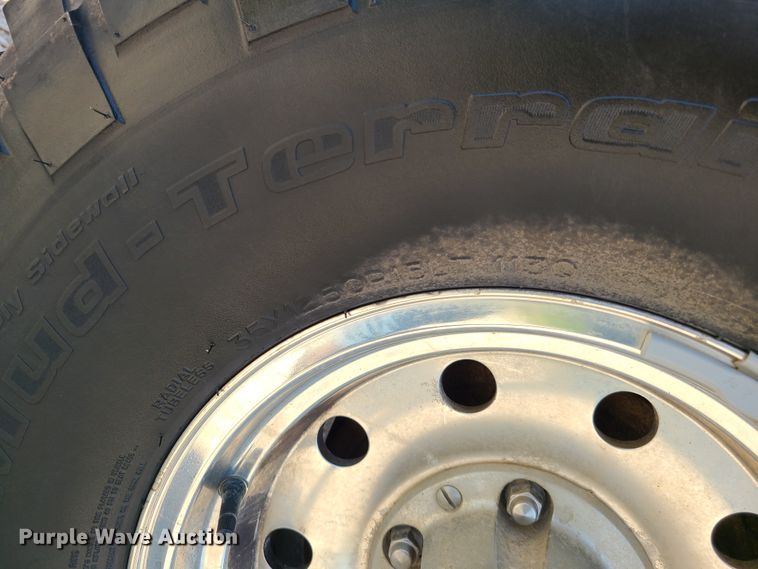 image for item GT9177 1991 Ford Bronco  SUV