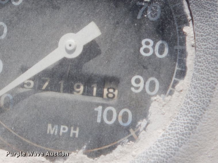 image for item GT9237 Ford  flatbed truck