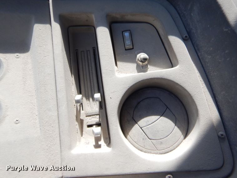 image for item GT9237 Ford  flatbed truck