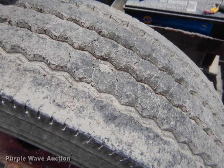 image for item GT9237 Ford  flatbed truck