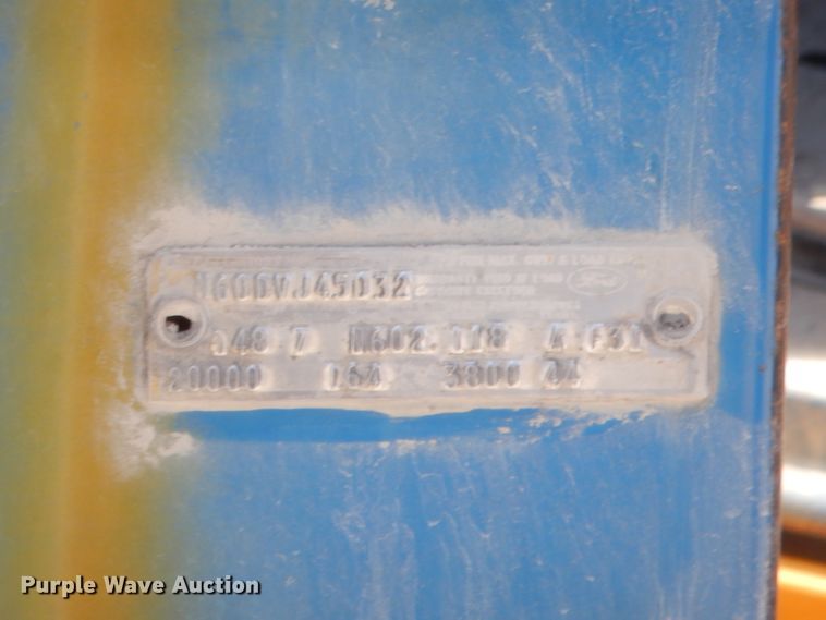 image for item GT9237 Ford  flatbed truck