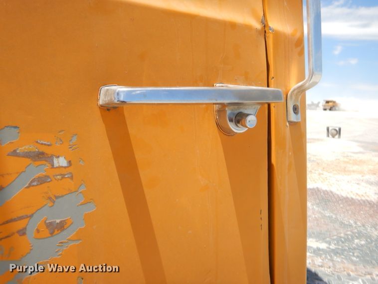 image for item GT9237 Ford  flatbed truck