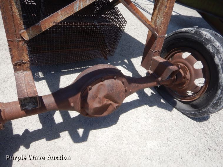 image for item GT9240 Material hopper with conveyor