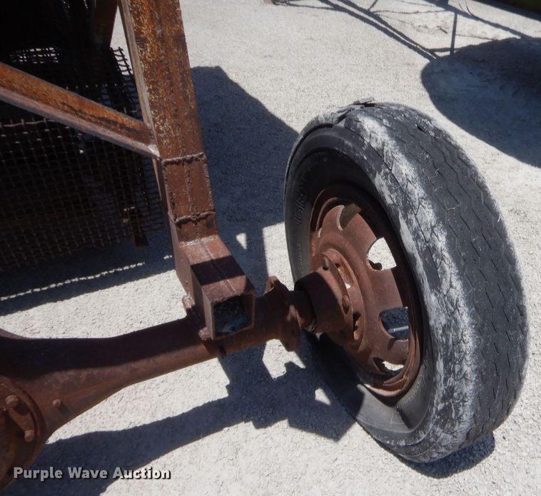 image for item GT9240 Material hopper with conveyor