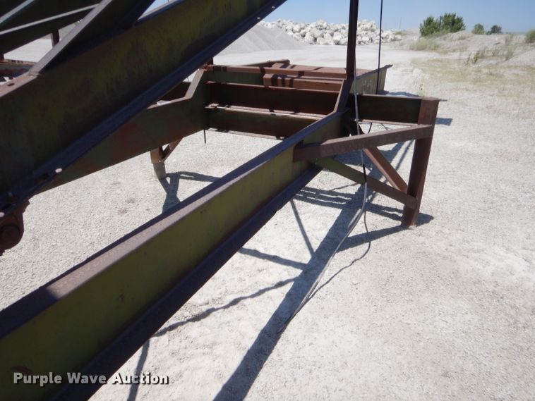 image for item GT9241 Material hopper with conveyor