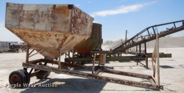 image for item GT9242 Material hopper