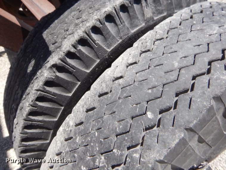 image for item GT9242 Material hopper