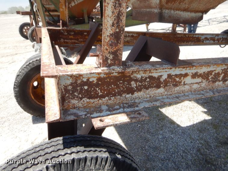 image for item GT9242 Material hopper