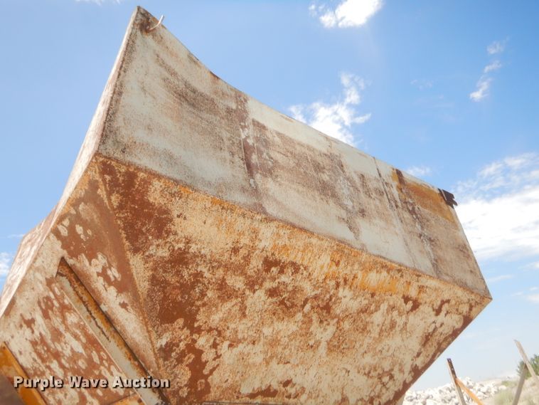 image for item GT9242 Material hopper