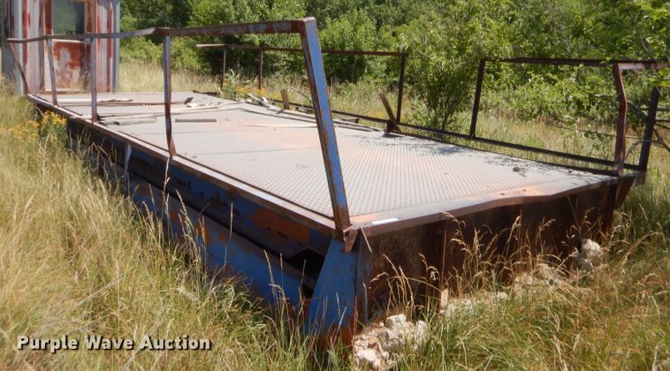 image for item GT9246 Thurman scale with scale house