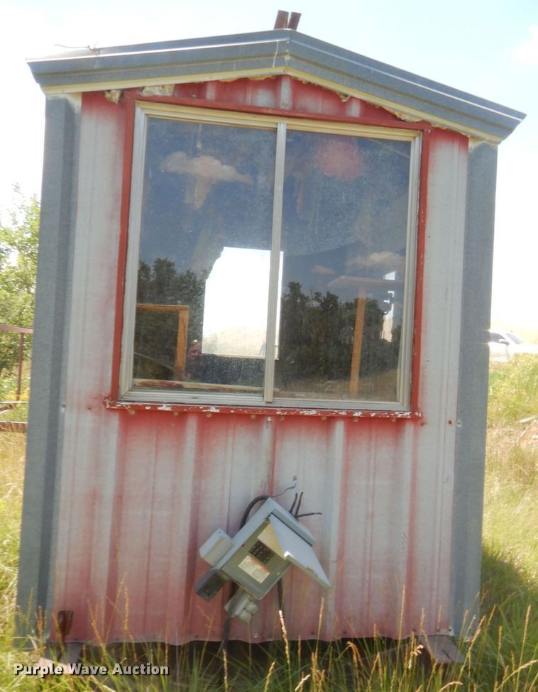 image for item GT9246 Thurman scale with scale house