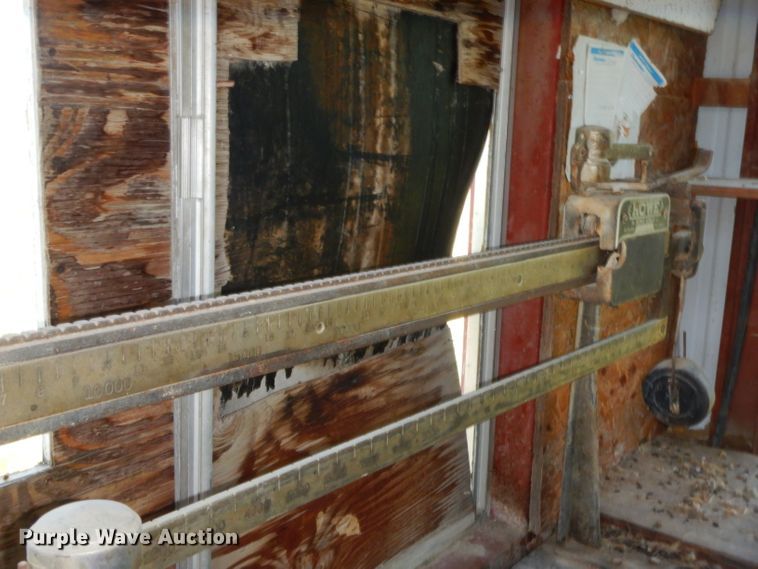 image for item GT9246 Thurman scale with scale house