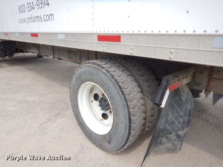 image for item GT9270 2005 International 4300  refrigerated truck