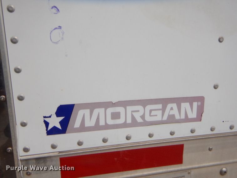 image for item GT9270 2005 International 4300  refrigerated truck