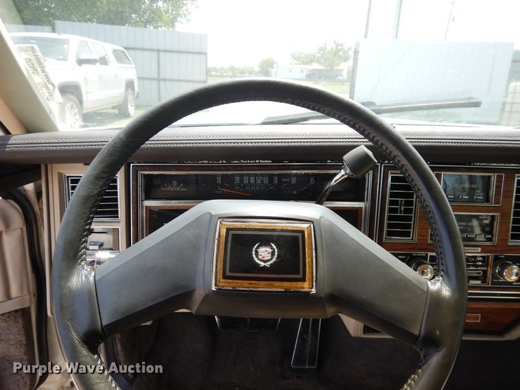 image for item GT9280 1983 Cadillac Seville