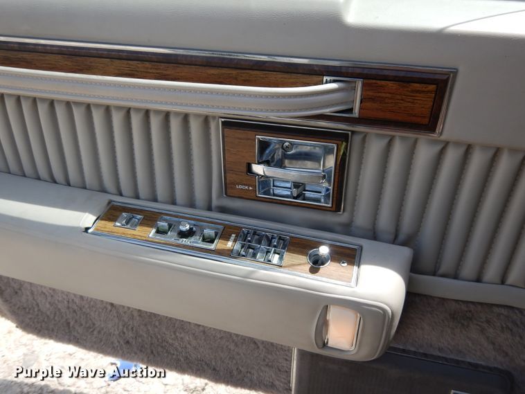 image for item GT9280 1983 Cadillac Seville