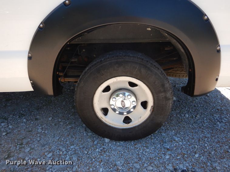 image for item GV9065 2011 Ford F250 Super Duty XL  Crew Cab pickup truck