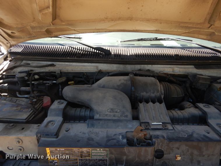 image for item GV9066 2006 Ford E350 Super Duty  box truck