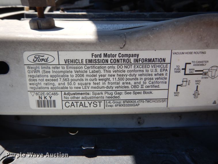 image for item GV9066 2006 Ford E350 Super Duty  box truck