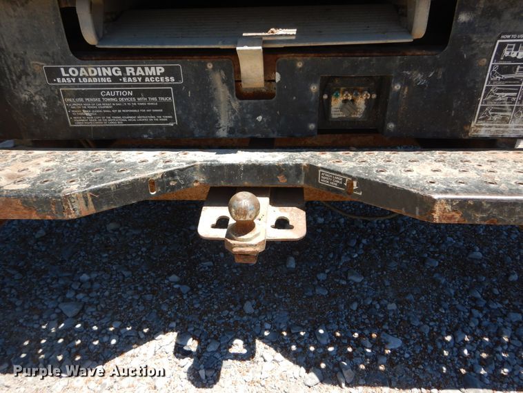 image for item GV9066 2006 Ford E350 Super Duty  box truck