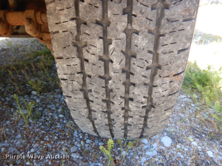 image for item GV9066 2006 Ford E350 Super Duty  box truck